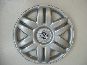 toyota hubcaps